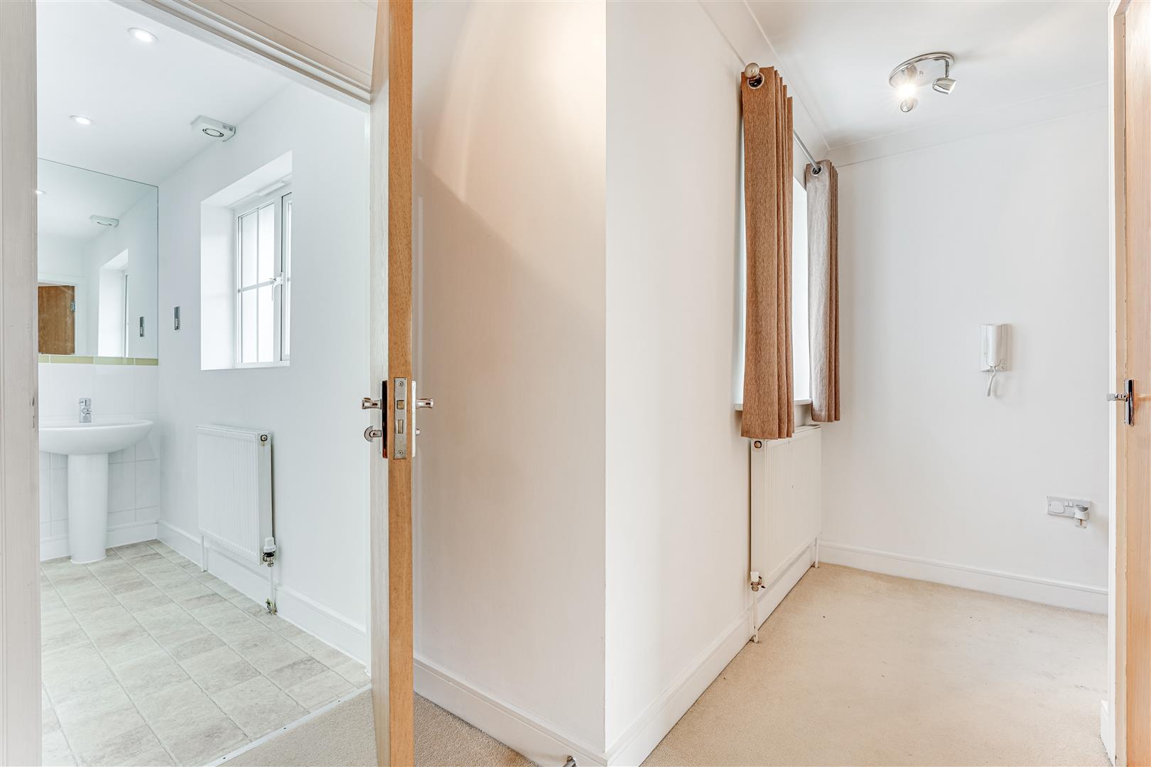 Walter Mead Close, Ongar Bricks.